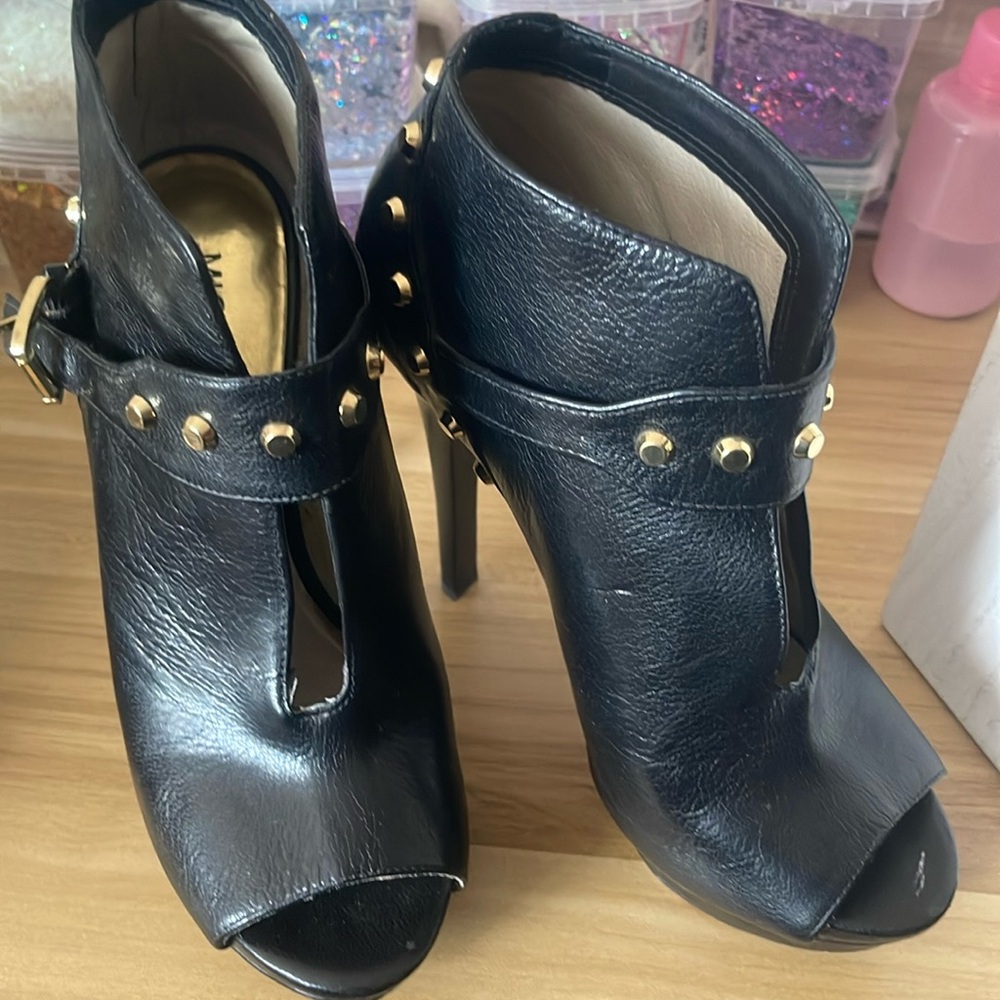 Michael kors heels